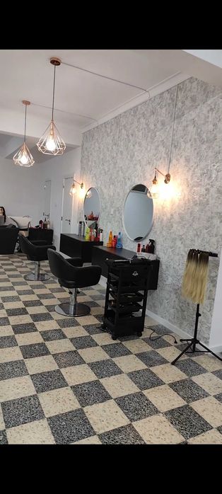 Arrendo mesa de manicure