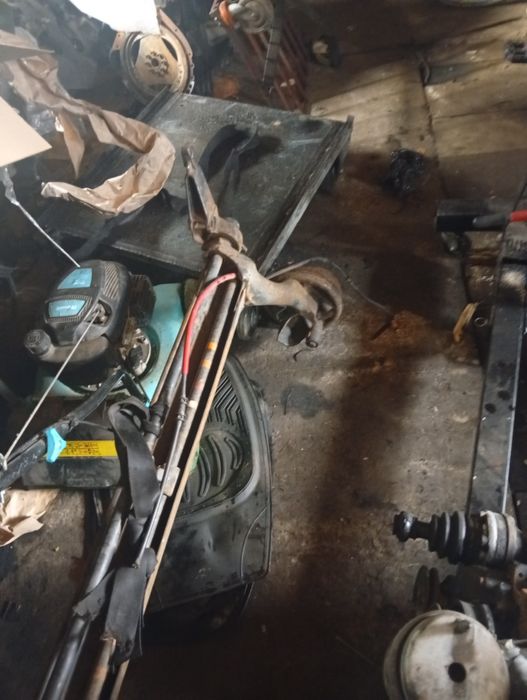 Балка задня Renault Cango з ABS