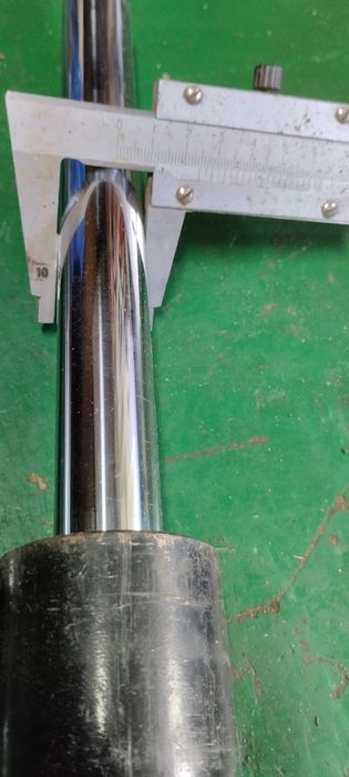 Амортизатори.     .