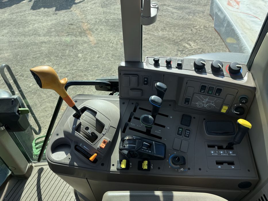 John Deere 6175 M