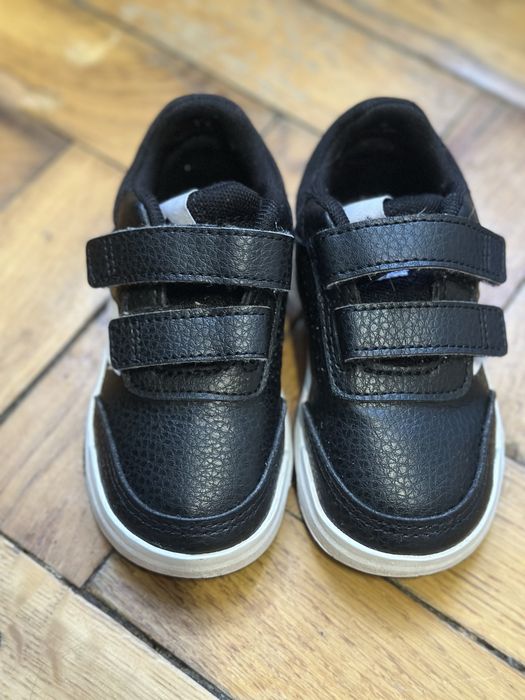 Кросівки adidas дитячі