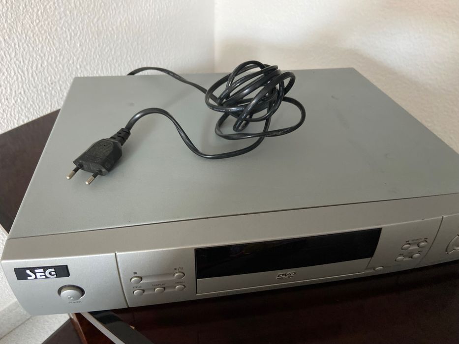 Leitor de DVD  cinzento