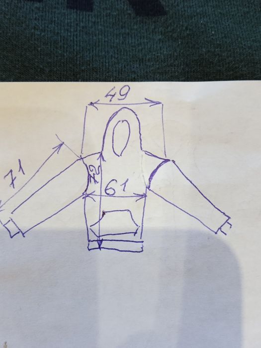 Толстовка,темно зелёного цвета.