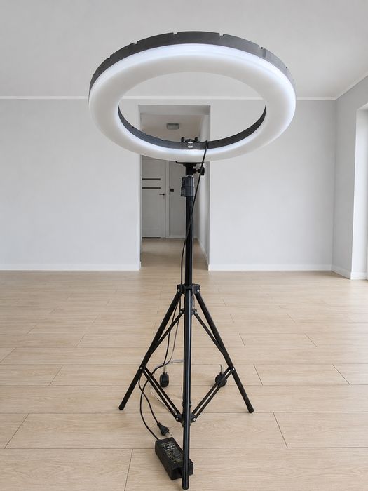 Lampa pierścieniowa led