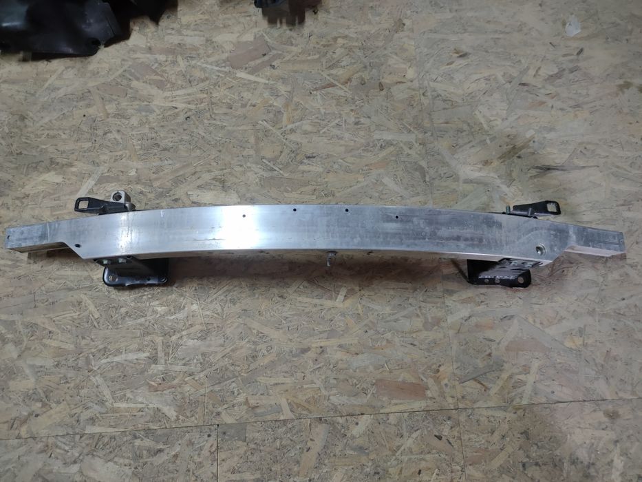 Підсилювач бампера Tesla Model X