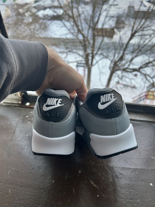 Чоловічі кросівки Nike Air Max 90 Grey