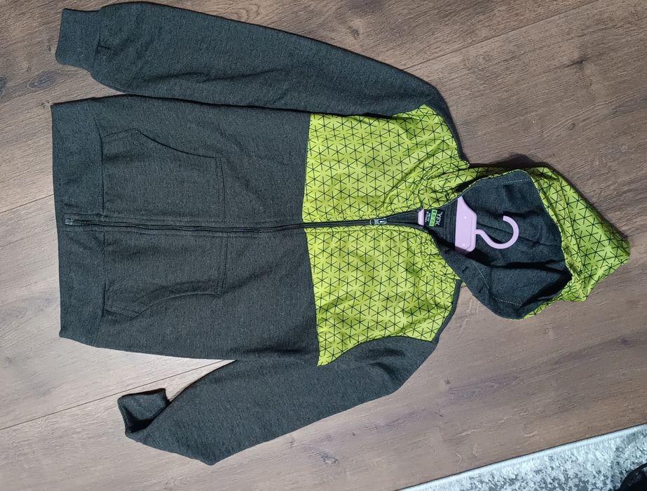 Bluza z kapturem 146/152