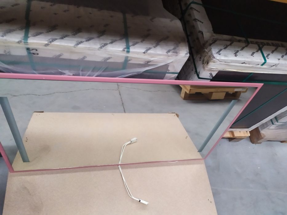 Espelho com iluminação