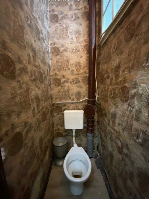 Продаётся двухкомнатная квартира по улице Соборности, ост. Театральная