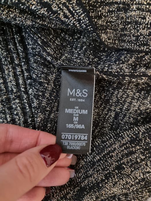 Czarny sweter bluzka damska ze złotą nitką rozmiar M/L Marks & Spencer