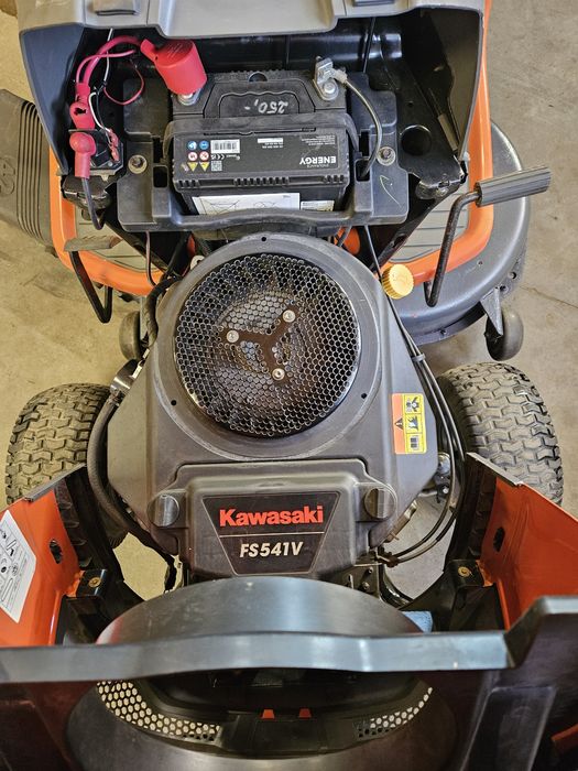 Kosiarka-traktorek kawasaki FS541V