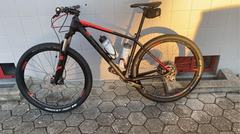 Bicicleta Cube reaction Pro