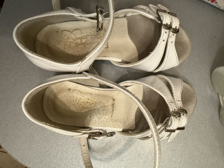 Бальні туфлі для маленької ніжки