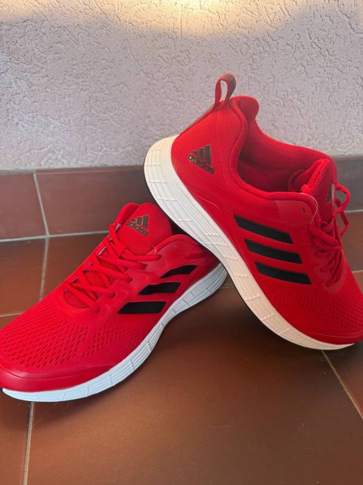Нові кросівки adidas 45 розміру