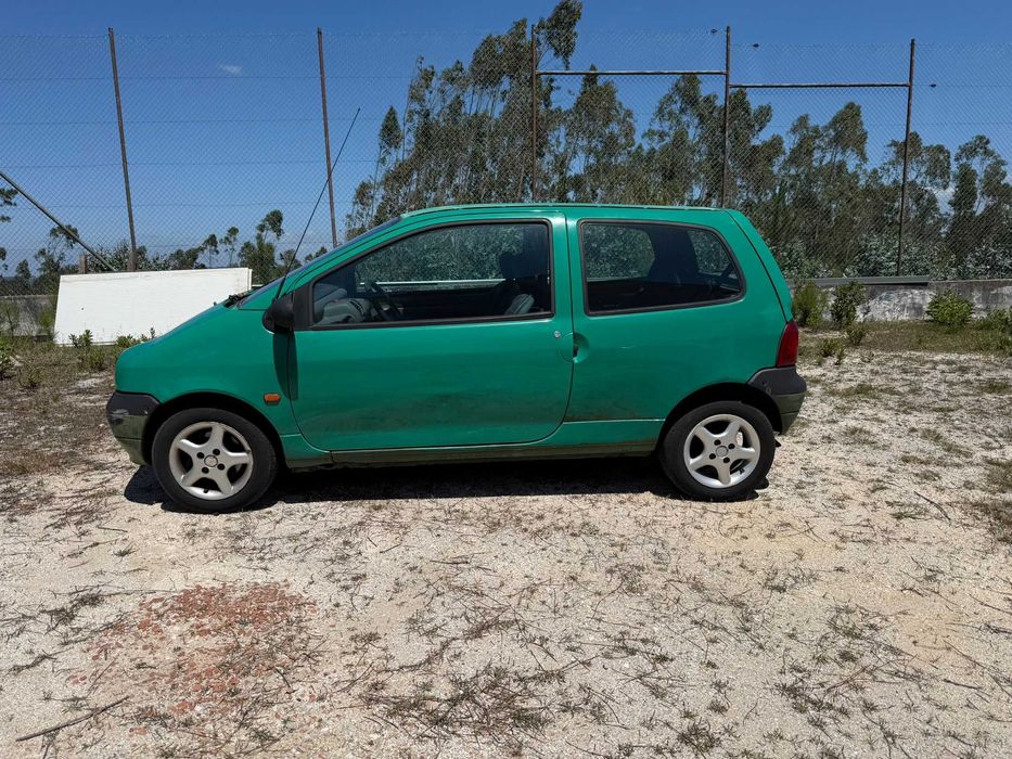 Renault Twingo 1 de 1995 | 154.000 km | Verde |