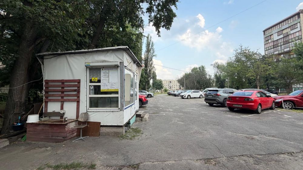 Оренда паркомісць пр-т Лісовий, 6