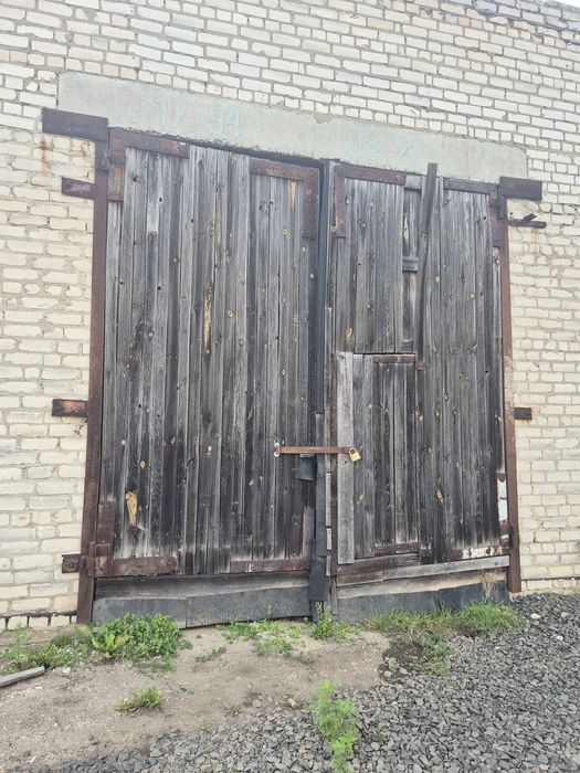 Гаражі із земельною ділянкою продаж або оренда