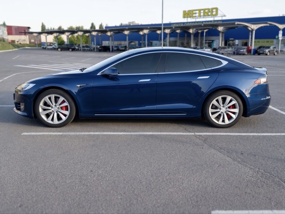 Tesla Model S 100D 2018