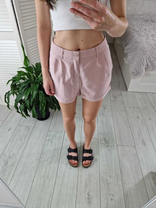 H&M pudrowe różowe krótkie spodenki szorty bermudy eleganckie zwiewne chinos 38 M