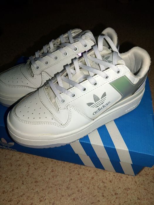 Кросівки adidas 38 розмір