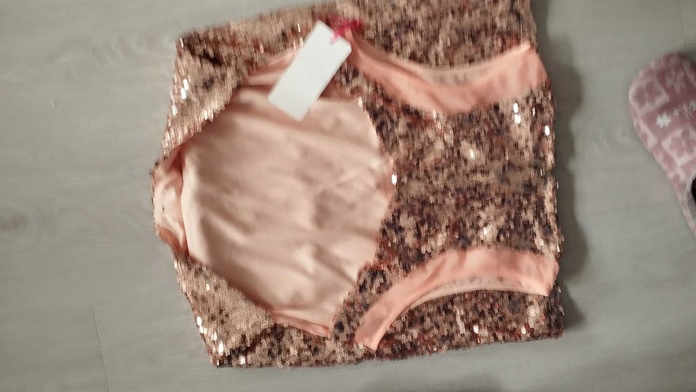 vestido de lantejoulas sem costas novos