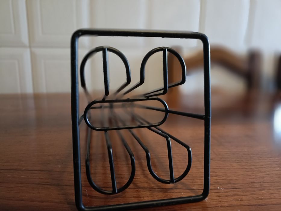 Suporte cápsulas Nespresso Igual a novo