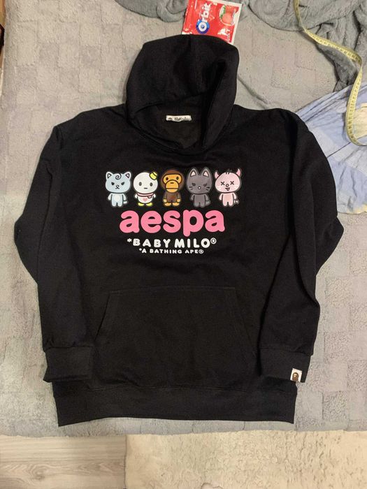 Bluza z kapturem BAPE x aespa Baby Milo Hoodie czarna | K-pop / Streetwear