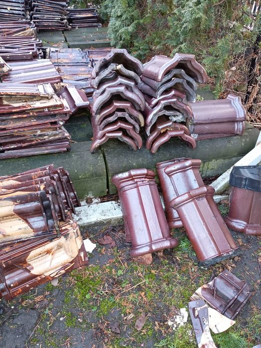 Dachówki ceramiczne, gąsiory