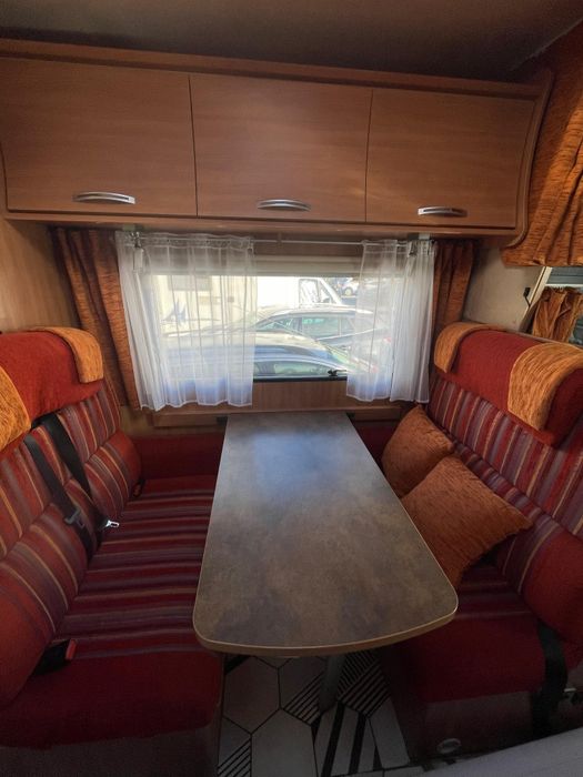 Autocaravana Challenger Genesis 43 de 6 lugares