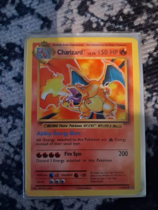 Charizard ultra rzadki