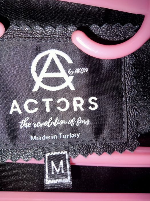 Жіноча косуха шкіряна розмір М