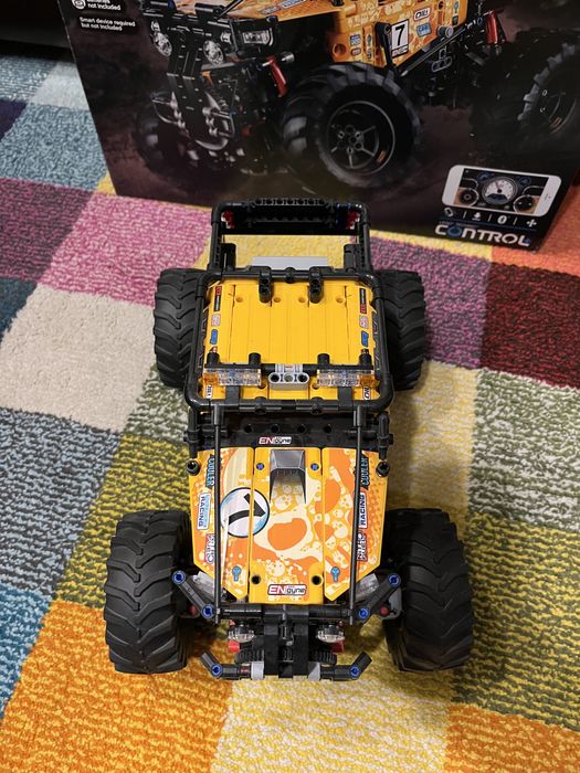 LEGO TECHNIC 42099 - Sterowany pojazd terenowy 4X4