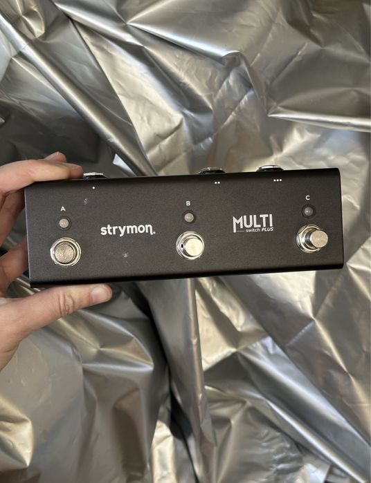 Strymon multiswitch plus made in USA стан 5- косм. дефект подряпина