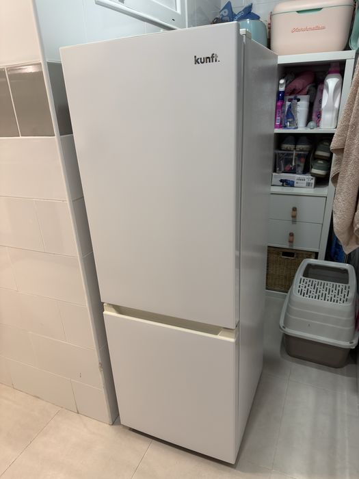 Frigorifico pequeno branco