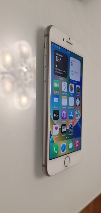 Iphone 8 64gb Silver Stan idealny Bateria 100%