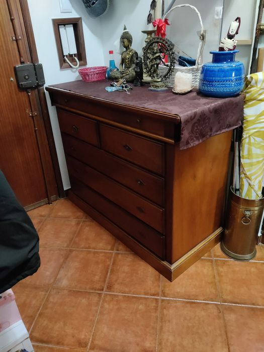 Cómoda cerejeira maciça