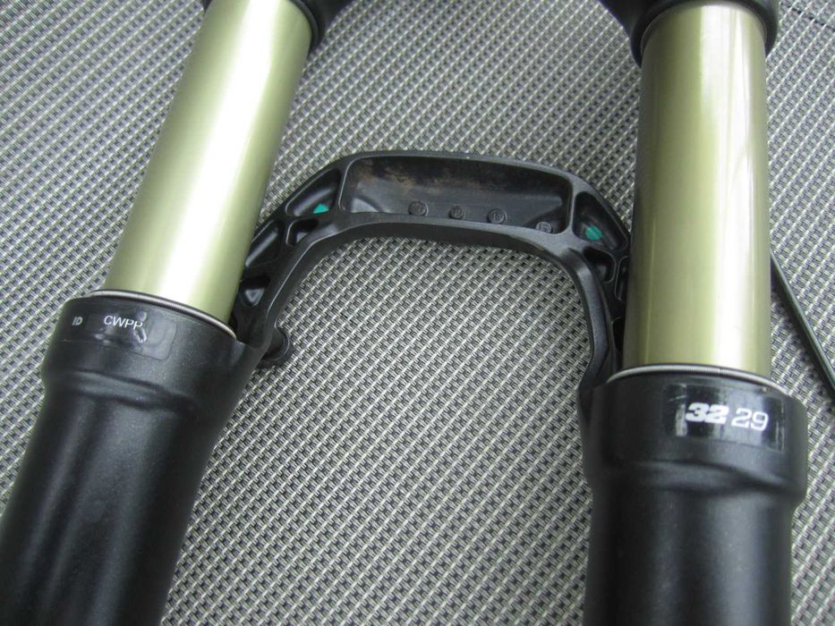 Amortyzator FOX 29 FIT4 100mm oś QR15 + manetka mtb xc po serwisie