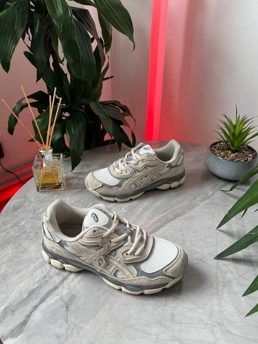 Нові жіночі кросівки , замшеві кросівки , женские кроссовки светлые