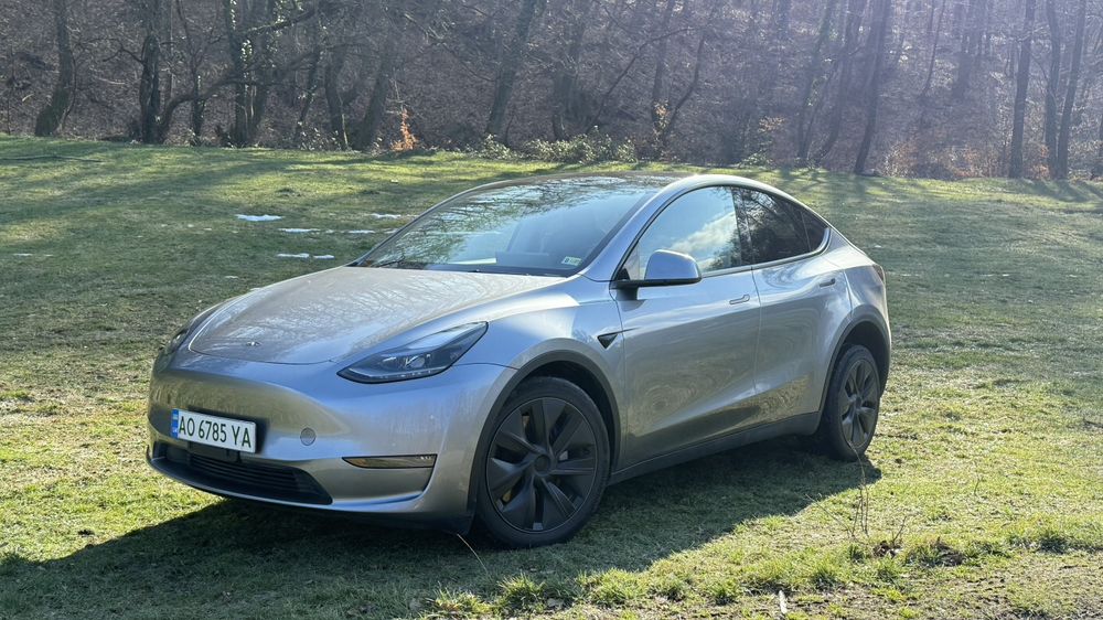 Tesla Model У 2024