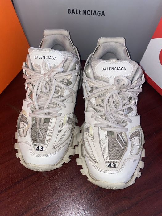 balenciaga truck 1