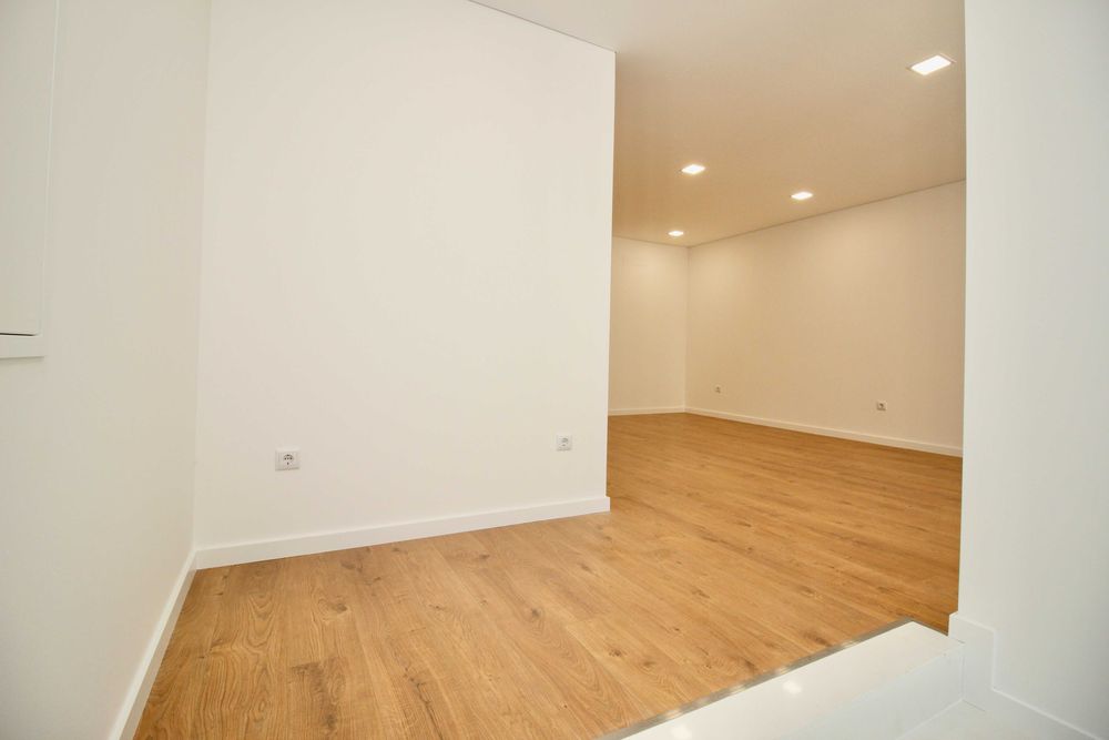 Apartamento T2 à venda em Braga (Maximinos, Sé e Cividade), Braga — foto 2