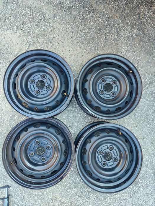 Komplet felg stalowych 14cali 4x100 6J ET45 osadzenie 54.1