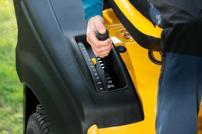 Traktorek kosiarka Cub Cadet XT2 QR106 KAWASAKI 2 Cylindry Baras