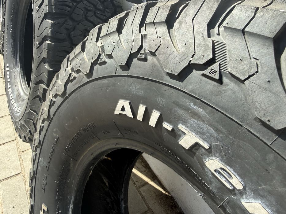 5 Pneus BfGoodrich 285/ 75r16