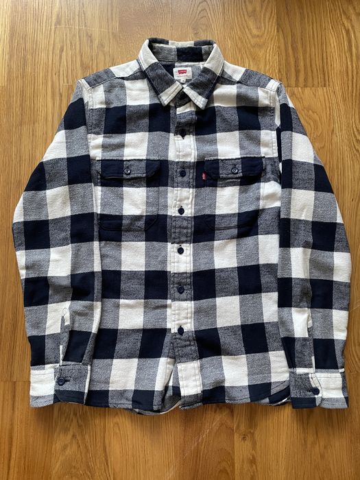 Рубашка Levi’s S,теплая