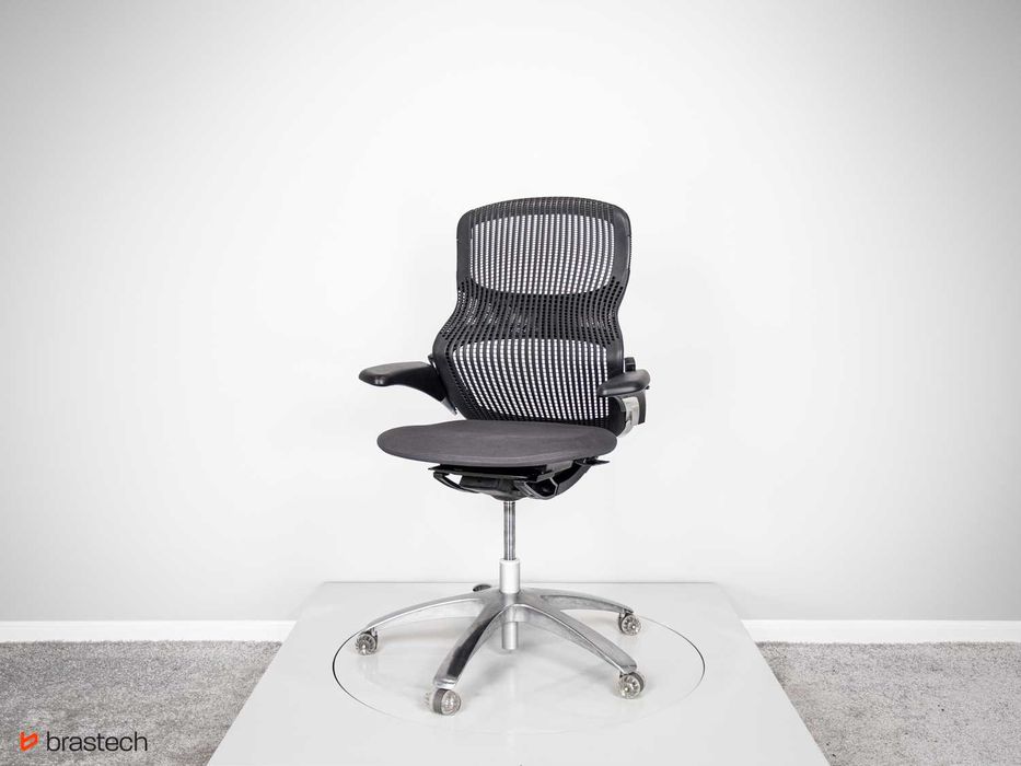 Fotel biurowy Generation by Knoll oparcie elastomer nowoczesny