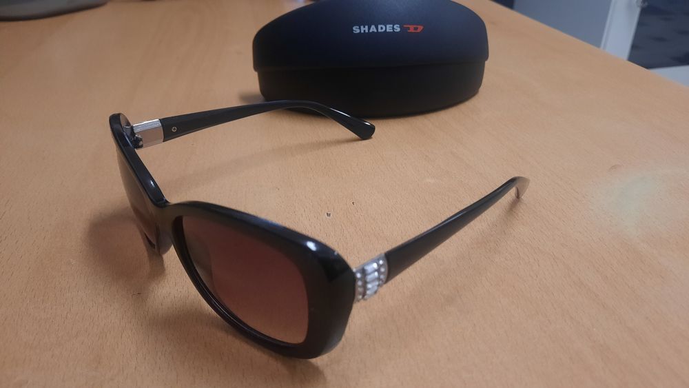 Óculos de sol  vários