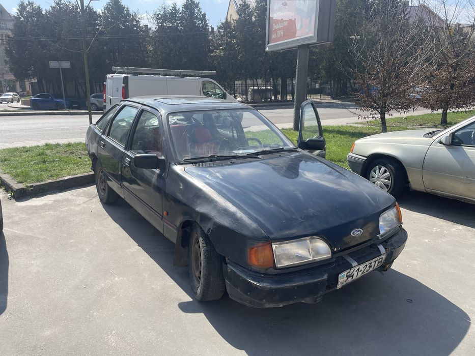 Ford Sierra продаж