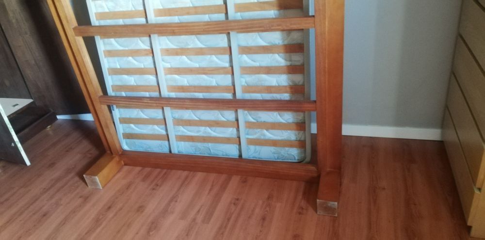 Cama madeira maciça