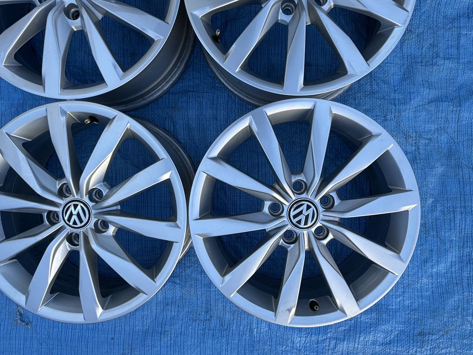 Felgi aluminiowe 17 5x112 Volkswagen  Golf Touran Caddy Passat Jetta